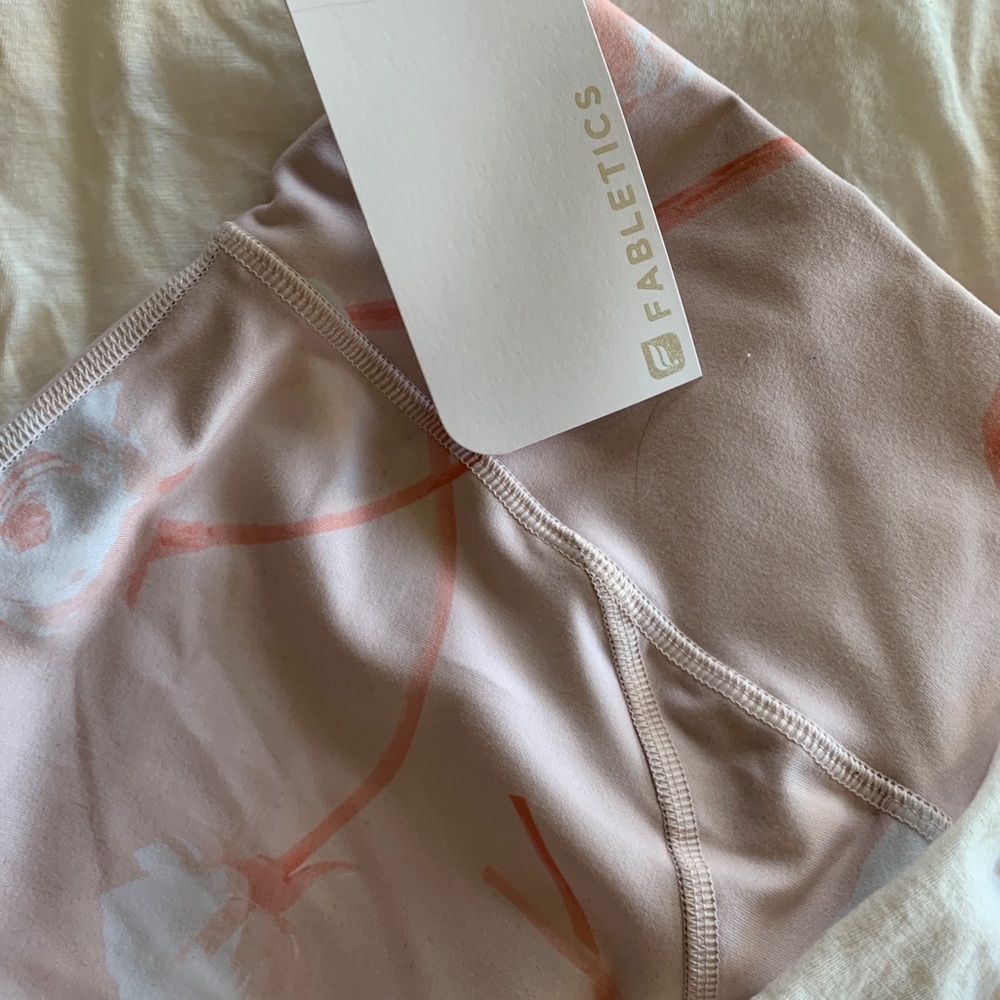 Fabletics Bundle - Picture 5 of 8